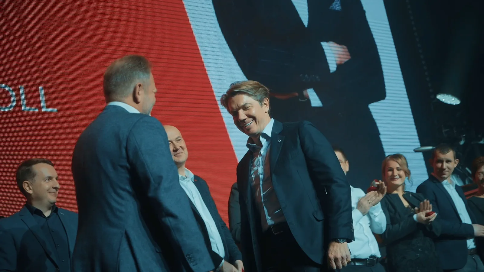 Награждение на большом новогоднем празднике